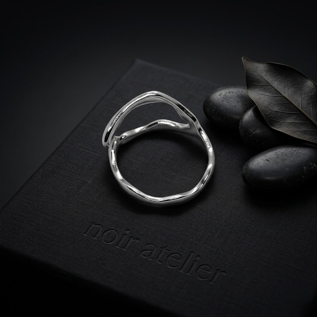 Silhouette Ring 03