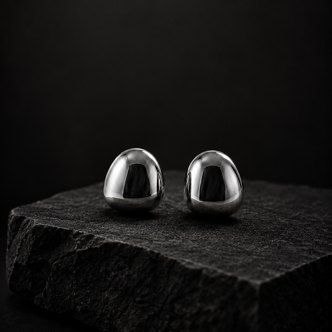 Obsidian Pebble Stud N03