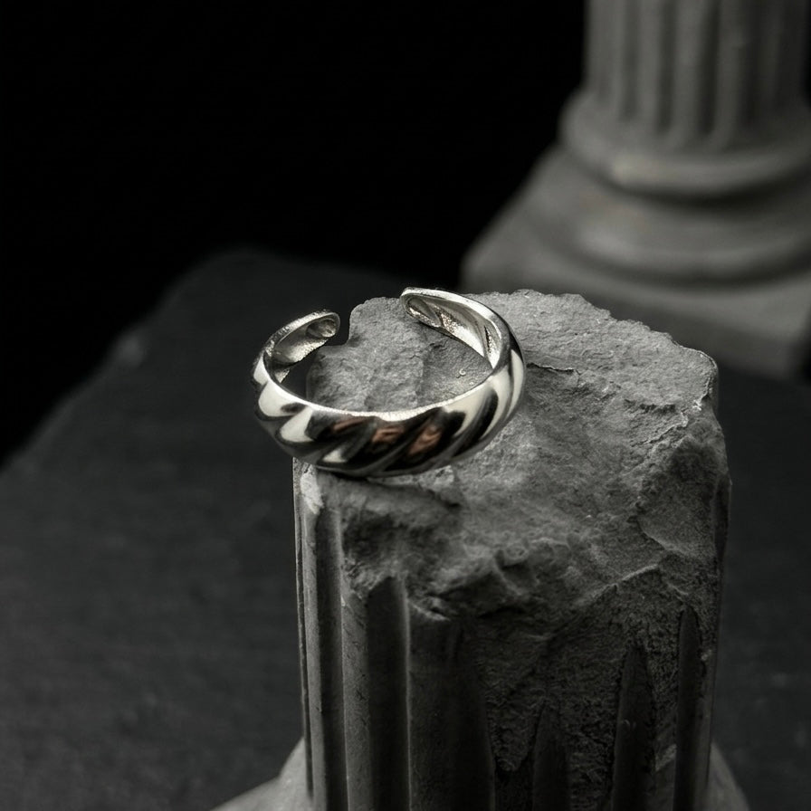 Siren Ring 05