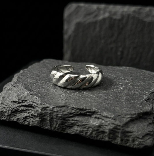 Siren Ring 05